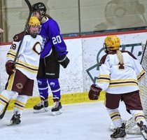 2018 Alumni Tiffany Hanson with College Hockey success!